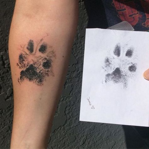 25 Dog Paw Tattoo Ideas - Paw Print Tattoo Ideas, Cat Paw Print Tattoo, Dog Pawprint Tattoo, Tatoo Dog, Pawprint Tattoo, Dog Paw Tattoo, Shape Tattoo, Paw Tattoo, Muster Tattoos