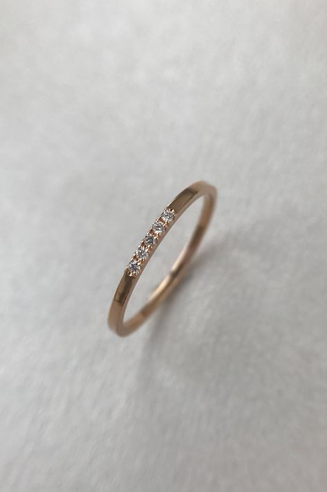 Simple Ring Settings, Wedding Rings Slim Band, Simple Wedding Band Gold, Simple Diamond Band Ring, Thick Pave Wedding Band, Slim Wedding Ring, Wedding Band Minimalist, Classic Wedding Bands Women, Wedding Ring 3 Stone