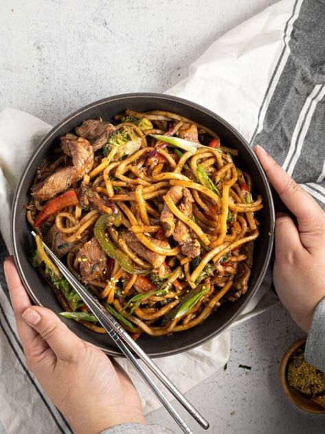 Beef Udon Noodles, Beef Udon Stir Fry, Stir Fry Steak, Beef Udon, Chicken Udon, Udon Stir Fry, Fried Udon, Udon Recipe, Black Pepper Beef