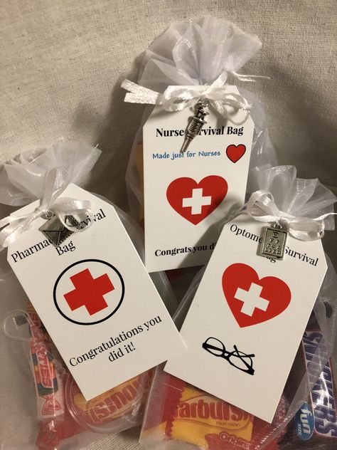 Nurse Graduation Party Favors, Stall Decorations, Nursing School Graduation Party, Happy Doctors Day, Mother's Day Activities, Nursing School Graduation, Hospital Gifts, Cheap Hotel, Bible Study For Kids