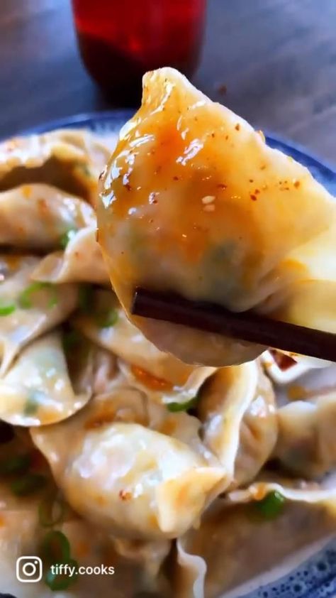 Vegetarian Dumplings | Pinterest Vegetarian Dumplings, Vegetarian Dumpling, Tiffy Cooks, Vegan Dumplings, Soup Vegetarian, Soup Dumplings, Dumpling Soup, Taiwanese Food, Food Experience