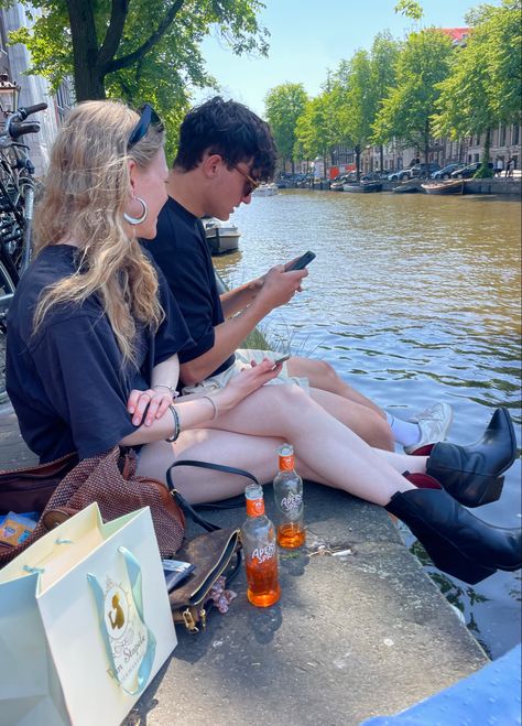 #fashion #aesthetic #amsterdam #amsterdamcity #aperolspritz #summer #summerstyle #summervibes #summeroutfit #sommer Brussels Outfit Summer, Amsterdam Summer Outfits, Amsterdam Fashion Summer, Amsterdam Outfit Summer, Amsterdam Summer, Aesthetic Amsterdam, Amsterdam Aesthetic, Amsterdam Outfit, Amsterdam Photos