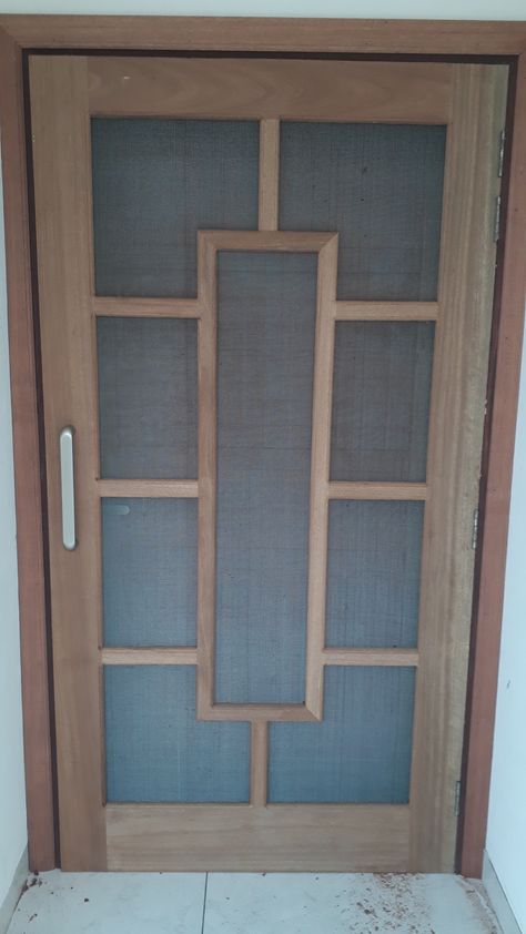 Jali Palla Design, Mess Door Design, Mesh Door Design Wooden, Net Door Design Wooden, Jali Gate, Jaali Door, Jali Door, New Door Design, Wooden Window Design