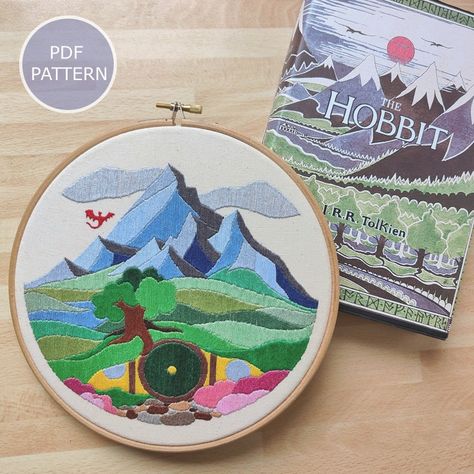 Embroidered Wall Art, Misty Mountains, Types Of Stitches, Glass Style, The Lord Of The Rings, Portsmouth, The Rings, Lord Of The Rings, The Hobbit