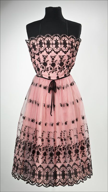 Now that is my kind of dreamy girly dress. :) Early Betsy Johnson Dress Betty Johnson, Betsey Johnson Clothes, Betsey Johnson Dress, Vintage Betsey Johnson, Evolution Of Fashion, Betsey Johnson Dresses, Girly Dresses, Betsy Johnson, Best Fashion