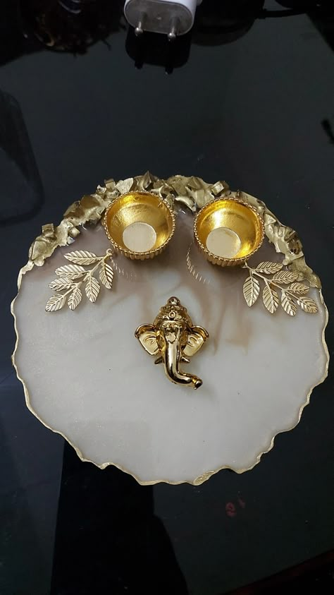 Ganpati Pooja Thali, Resin Pooja Plate, Resin Arti Thali, Resin Art Pooja Thali, Pooja Plate Decoration, Resin Thali Ideas, Resin Pooja Thali Ideas, Ganpati Frame, Resin Thali