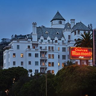 Chateau Marmont (@chateaumarmont) • Instagram photos and videos Mission House, Cottages And Bungalows, Chateau Marmont, Hotel Boutique, Sofia Coppola, Conde Nast Traveler, City Of Angels, Conde Nast, House Fire