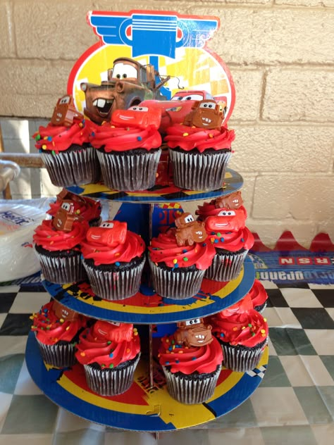 Cars cupcakes #cars#mcqueen Disney Cars Birthday Cupcakes, Cars Movie Cupcakes, Disney Cars Cupcakes For Boys, Lightning Mcqueen Cupcakes, Cars Birthday Cupcakes, Cars Cupcake Cake, Bolo Mcqueen, Pixar Cars Birthday Cake, Cars Birthday Party Cake