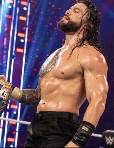 Roman Reigns Wrestlemania, Roman Reigns Family, Roman Reigns Shirtless, Roman Reigns Wwe Champion, Wwe Superstar Roman Reigns, Professional Wrestlers, Wwe Roman Reigns, Roman Reigns, Wwe Superstars