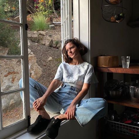 Totally not spying on our neighbors. Stay home in the Stella Top. @lifeofboheme #FPYourWay how to style free people boho chic for everyday california wear looks original post: https://www.instagram.com/p/CAImw9kgavB Black Birkenstock Clogs Outfit, Clog Outfit Summer, Boston Clogs Outfit, Black Clogs Outfit, Birkenstock Clogs Outfit, Boston Birkenstock, Birkenstock Boston Outfit, Clog Outfit, Boston Outfits