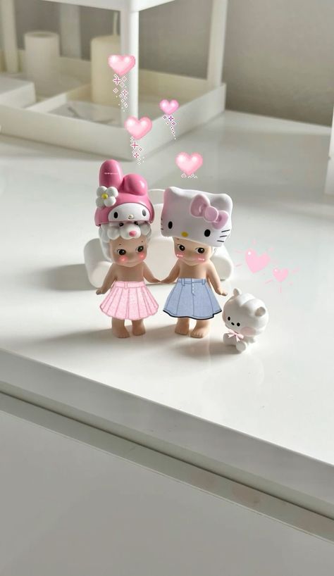 Sonny Angel Hello Kitty, Hello Kitty Sonny Angel, Sony Angels, Cute My Melody, Fairy Wallpaper, Sonny Angels, Melody Hello Kitty, Pink Lifestyle, Angel Aesthetic