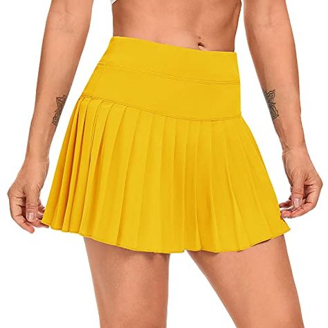 Yellow skirt outfit