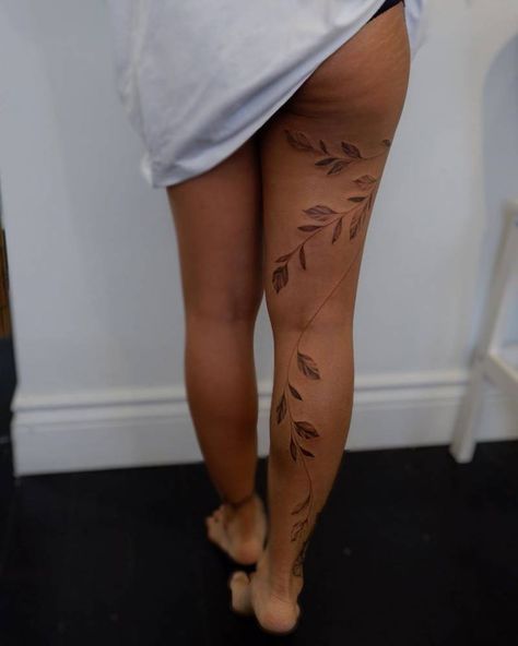 Women Leg Tattoos, Hip Tattoos Women, Tattoos Women, Leg Tattoos Women, Dope Tattoos For Women, Stylist Tattoos, Cute Tattoos For Women, Classy Tattoos, Discreet Tattoos