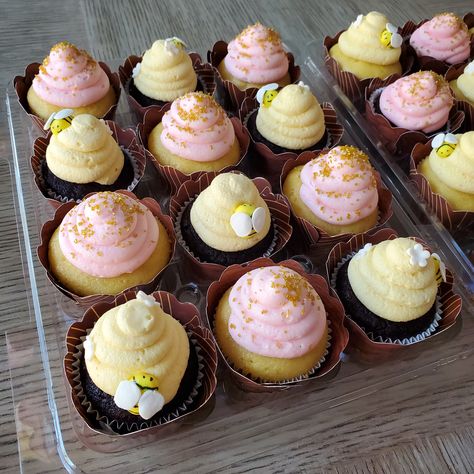 Beehive Cupcakes Ideas, Honey Pot Cupcakes, Honeybee Cupcakes, Bee Inspired Cupcakes, First Bee Day Cupcakes, Bee Themed Cupcakes Shower Ideas, Beehive Cupcakes, Sweet As Can Bee Cupcakes, Pink And Yellow Bumble Bee Party