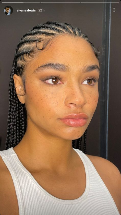 Cornrows Outfit, Braids For Mexican Women, Simple Cornrow Hairstyles, Corn Rolls, Hair Braid Patterns, Cornrows Natural Hair, Mixed Curly Hair, Big Box Braids Hairstyles, Goddess Braids Hairstyles