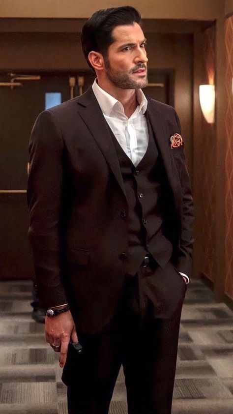 Men Celebrities, Masc Outfits, Tom Ellis Lucifer, Lucifer Morningstar, Mens Casual Dress Outfits, Tom Ellis, Fashion Suits For Men, Mens Fashion Classy, Sharp Dressed Man