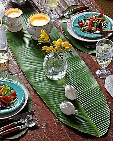 Palm Leaves Table Runner, Tommy Bahama Decor, Deco Jungle, Tropical Beauty, בר מצווה, Table Runner And Placemats, Tropical Style, Leaf Table, Tropical Decor