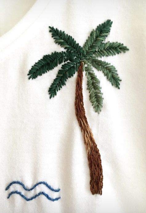 Hand Embroidered Palm Tree, Coconut Tree Embroidery, Palm Tree Embroidery Pattern, Embroidered Palm Tree, Embroidery Techniques Stitches, Hawaiian Embroidery, Palm Embroidery, Tropical Embroidery, Palm Tree Embroidery