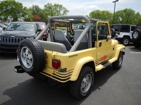 Jeep Islander, 1993 Jeep Wrangler, 1990 Jeep Wrangler, Custom Jeeps, White Jeep Wrangler, Sweet Image, White Jeep, Classic Jeeps, Jeep Mods