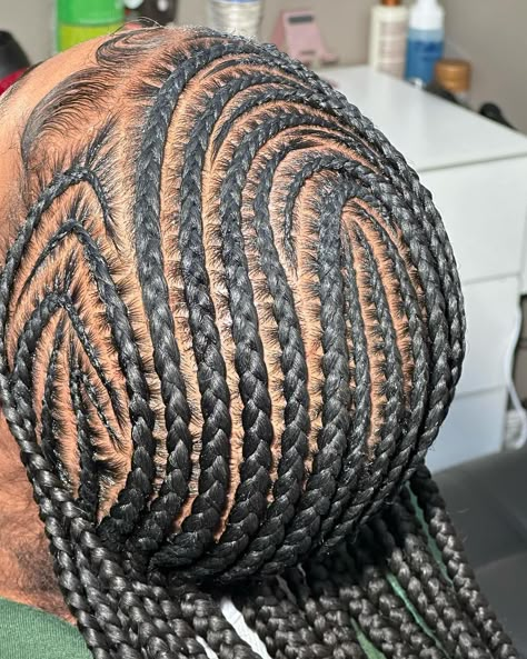 Close ups of this masterpiece 😍 Style: 20-30 Stitch braids ✧Shampoo and blowdry included in every service 🫶🏽 ✧ Feb Calendar is… | Instagram Cornrows Braids On Natural Hair, Skl Hairstyles, Feb Calendar, Braids Trending, Straight Braids, Keys Braids, Straight Up, Curly Afro Hair, Scalp Braids