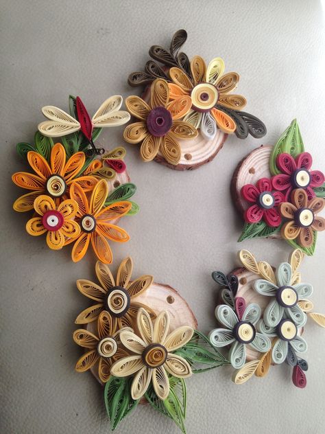 Quilling Projects Wall Art, Quilling Magnets, Quilling Butterfly, Quilling Dolls, Diy Quilling Crafts, Quilling Flower Designs, Paper Quilling Earrings, Paper Quilling For Beginners, Paper Quilling Flowers