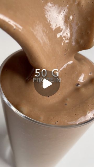 Phil 🤯 VEGAN Recipes 👨‍🍳 on Instagram: "🤯🌱💪 Healthy Vegan PROTEIN Smoothie. LOADED with over 50 grams of plant-based protein! JUST simple & healthy ingredients, NO protein powder. MADE with edamame BEANS, but tastes like a thick + rich chocolate shake. Tag a friend who needs this recipe now! . 👨‍🍳 Healthy Protein Smoothie Recipe 1 ½ cups (240 g) edamame beans (cooked + cooled) 3 bananas 3 Tbsp (24 g) cocoa powder 2 cups (480 ml) plant-based milk . As always: Check out more recipes on our Epic Mint Leaves @epicmintleaves Youtube channel 🎥 . Protein Content Total: 53.03 g plant-based protein 240 g edamame beans = 28.56 g protein 360 g bananas = 2.63 g protein 24 g cocoa powder = 4.8 g protein 480 g soy milk = 17.04 g protein . Follow for more 🤯 vegan recipes! . #smoothie #vegan #re Edamame Smoothie, Vegan Protein Coffee, Gut Healthy Protein Shake, Vegan Protein Drinks, Vegan Protein Shake Recipes Plant Based, Healthy Vegan Protein, Smoothie Chocolate Protein Powder, Protein Smoothie Recipes Healthy, Healthy Protein Smoothies