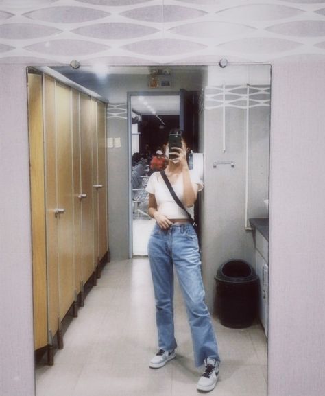 ootd Mirror Full Body Selfie, Full Mirror Selfie, Full Body Mirror Selfie, Mirror Shots, Full Mirror, Mirror Shot, Average Body, Full Body Mirror, Body Mirror