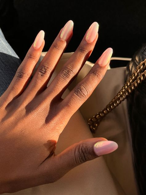 nail inspo , chrome nails , pink chrome , clean girl , gold chain , black bag , nails on black women , work nails , nude nails , neutral nails Chrome Nails On Black Women, Clean Girl Nails Black Women, Chrome Nails Pink, Nail Inspo Chrome, Nails Pink Chrome, Roblox Baddie, Gold Chrome Nails, Pink Chrome Nails, Elegant Nail Art