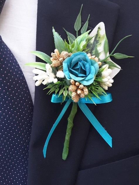 Teal and Gold June Wedding Colors for 2022, Teal and Gold Wedding Cake - ColorsBridesmaid Teal Boutonniere, Teal And Gold Wedding, June Wedding Colors, Teal Wedding Colors, Gold Table Setting, Teal Wedding Invitations, Teal Bridesmaid, Teal Bridesmaid Dresses, White Bridal Gown