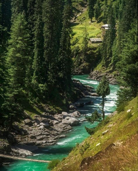 #northern #valley #pakistan #photography #photooftheday #phoot #aesthetic #beauty #photo #photoshoot #aesthetic North Pakistan Aesthetic, Pakistan Countryside, North Pakistan, Pakistan Aesthetic, Baltit Fort, Pakistan Photography, Nature Places, Northern Pakistan, Us Friends