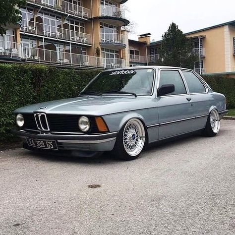 E21 Bmw, Bmw 635 Csi, Bmw 635, Bmw E9, Bmw Vintage, Bmw E21, Classic Bmw, Bavarian Motor Works, Bmw Classic Cars