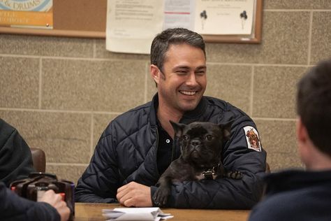 Kelly Severide, Taylor Kinney Chicago Fire, Chicago Fire Department, Chicago Family, Taylor Kinney, Chicago Shows, Chicago Med, Chicago Pd, Jelly Bean