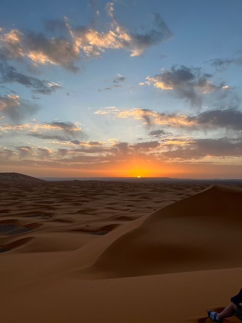 #sahara #morocco #travelling Sahara Aesthetic, Morroco Aesthetic, Sahara Dessert, Greek Pictures, Sunset Desert, Desert Sahara, Desert Aesthetic, Western Sahara, Moroccan Culture