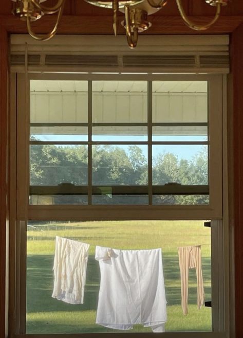 Southern Gothic Aesthetic, Preacher's Daughter, Americana Aesthetic, Mother Dearest, Ethel Cain, Country Lifestyle, Southern Gothic, Gothic Aesthetic, Country Bedroom