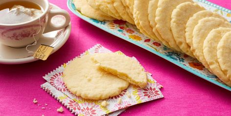 Ree's Favorite Sugar Cookie Recipe Is So Delicious Pioneer Woman Sugar Cookies, Christmas Cookie Swap, Thanksgiving Cooking, Sugar Cookie Recipe, Soft Sugar Cookies, Fall Cookies, Sugar Cookies Recipe, Cookies Recipes Christmas, Oatmeal Cookies