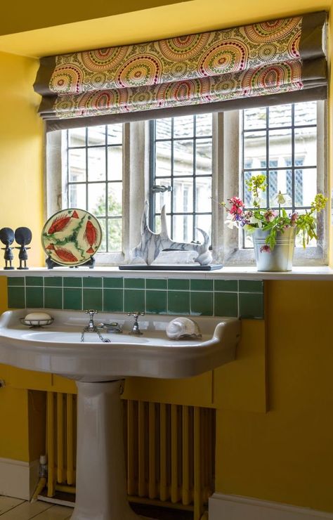 bright bathroom in Jacobean manor with yellow walls and green tiles Green Yellow Bathroom, Bright Bathroom Paint Colors, Green Powder Room, Botanical Bathroom, Green Tiles, Quirky Kitchen, Small Bathroom Renovation, Bathtub Remodel, Bright Bathroom