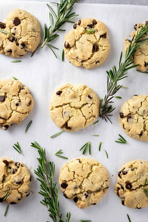 Rosemary Chocolate Chip Cookies - The Littlest Crumb Rosemary Cookies, The Best Cookie Recipes, Chocolate Chip Cookies Gluten Free, Sea Salt Cookies, Biscuits Recipes, Salty Cookies, Cookies Gluten Free, Simple Cookies, Biscuit Recipes