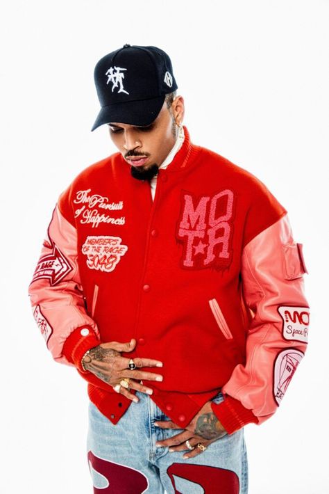 Chris Brown Photoshoot Pictures, Brown Photoshoot, Chris Brown Funny, Chris Brown Photos, Chris Brown Photoshoot, Preacher's Daughter, Chris Brown Outfits, Chris Brown Style, Chris Brown Wallpaper