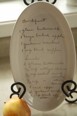 Custom recipe plates that print your heirloom family recipes onto vintage plates. Love this as a Mother's Day gift! Recipe Plate, Custom Recipe, Cool Mom, Family Recipe, Personalized Bridesmaid Gifts, Bridesmaids Personalized, Gifts For Grandparents, Vintage Plates, Family Recipes