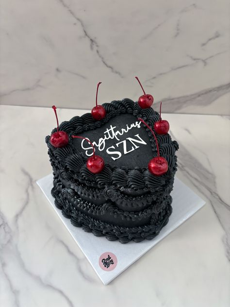 Black vintage heart cake with glitter red cherries Black Vintage Heart Cake, Black And Red Heart Cake, Black Heart Cake With Glitter, Black Heart Birthday Cake, Red And Black Heart Cake, Red And Black Birthday Cake, Black Red Cake, Birthday Cake With Cherries, Black Vintage Cake