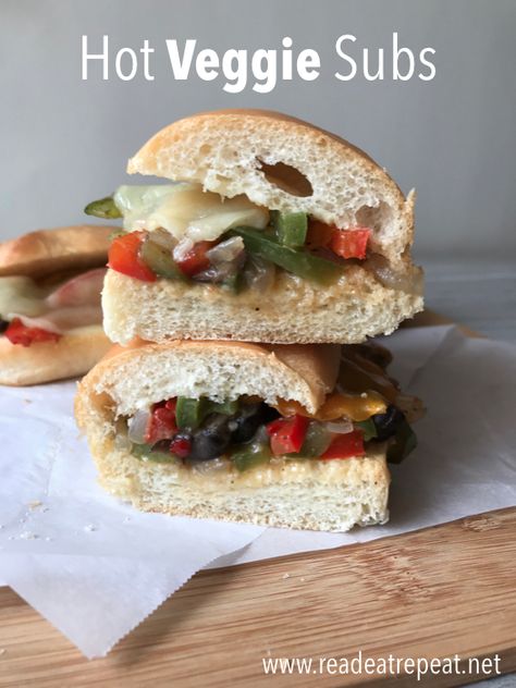 Hot Veggie Subs are a great Meatless Monday option! Vegetarian Party Food, Keto Guide, Vegetarian Sandwich, Going Vegetarian, Vegetarian Diet Plan, Vegetarian Dinners, Vegetarian Breakfast, Meatless Monday, Wrap Recipes