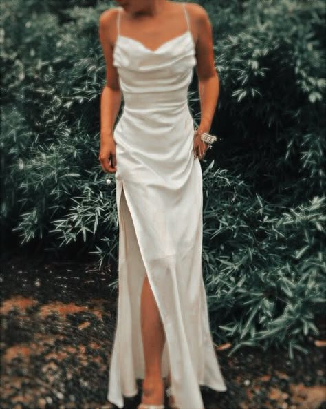 Simple White Flowy Dress, Silk Wedding Reception Dress, Simple Long White Dress, Prom Dresses Long Simple, White Reception Dress, Flowy Silk Dress, Green Collage, Slip Wedding Dress, Junior Formal Dresses