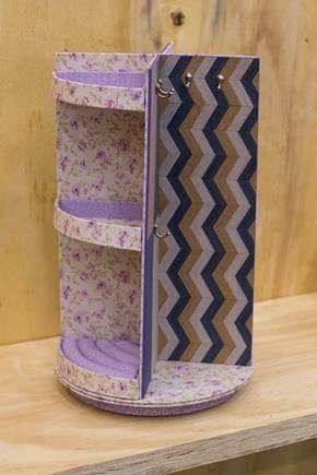 Shoe Box Crafts, Cardboard Organizer, Diy Barbie House, Cardboard Crafts Diy, Cardboard Box Crafts, Cute Diy Room Decor, Diy Craft Room, Newspaper Crafts, Diy Cardboard Furniture