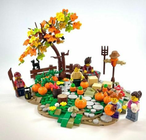 Lego Autumn, Lego Creations Instructions, Lego Fairy, Lego Pumpkin, Lego Landscape, Lego Plans, Lego Christmas Village, Easy Lego Creations, Lego Winter