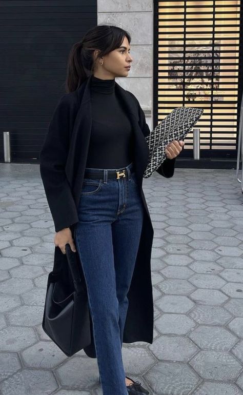 Outfits Ideas Women, Causal Chic Outfits, Model Mouth, Dress Designs For Women, 2022 Capsule Wardrobe, Casual Women Outfits, Smart Casual Women Outfits, Smart Casual Women, Smart Fit