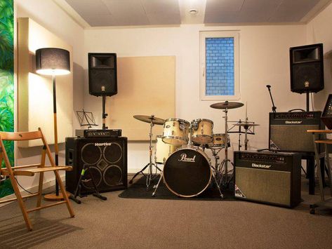 Rehearsal Room Design, Band Rehearsal Room, Teal Living Room, Band Rehearsal, Recording Room, Rehearsal Studios, Drum Room, Teal Living Rooms, Rehearsal Room