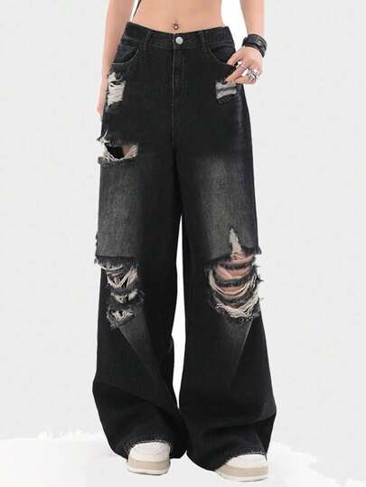 Alt Style Outfit, Baggy Ripped Jeans, Women Street, Pantalon Large, Women Denim Jeans, Kawaii Clothes, Edgy Outfits, Black Casual, Street Style Women