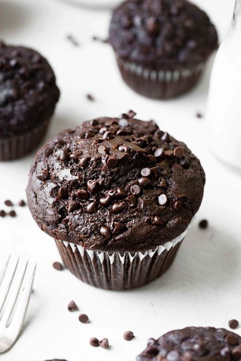 Costco Muffins, Double Chocolate Zucchini Muffins, Chocolate Protein Muffins, Zucchini Muffin, Zucchini Chocolate, Zucchini Chocolate Chip Muffins, Zucchini Muffin Recipes, Chocolate Zucchini Muffins, Chocolate Muffin