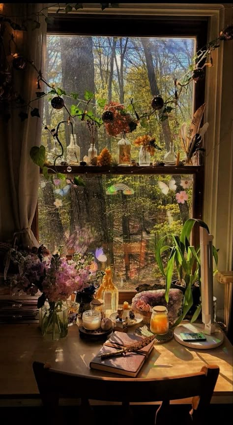 Flowers And Candles, Hippy Room, Have Inspiration, Pretty Room, Cozy Room Decor, Aesthetic Rooms, Dreamy Room, Dream Room Inspiration, Room Makeover Inspiration