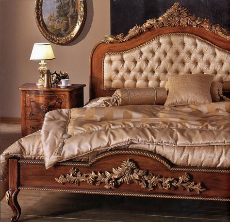 Ornate Bed, Bedroom Set Designs, Furniture Design Table, Italian Bedroom, Indian Bedroom Decor, Italian Bedroom Sets, Luxury Bedroom Furniture, Luxury Furniture Design, Bed Design Modern